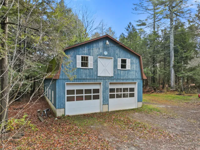$749,500 | 275 Kennebec Road, Hampden, ME 04444
