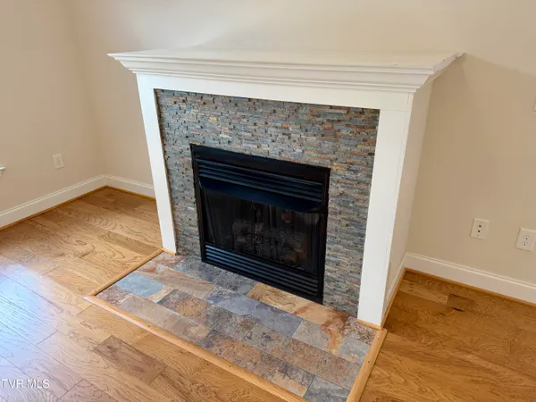 $409,850 | 1450 Hatterdale Farm Road, Unit 1450, Blountville, TN 37617