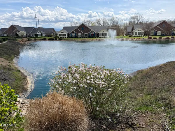 $409,850 | 1450 Hatterdale Farm Road, Unit 1450, Blountville, TN 37617