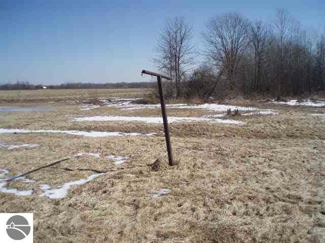6374 North 11 Mile Road Bentley, MI 48613 - Photo 13 of 13 1750368-12.JPG