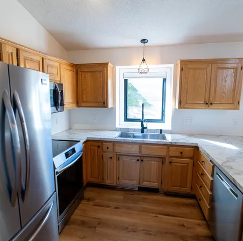 $339,900 | 1048 Prairie Ridge Lane, Lester Prairie, MN 55354