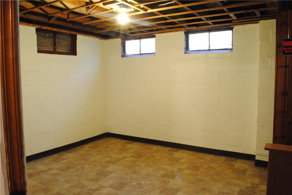 709 Jefferson Road Pittsburgh, PA 15235 - Photo 14 of 18 Gallery Image 14