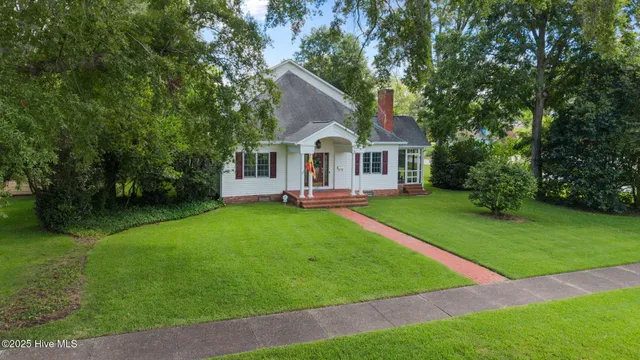 $475,000 | 1609 Lucerne Way, New Bern, NC 28560