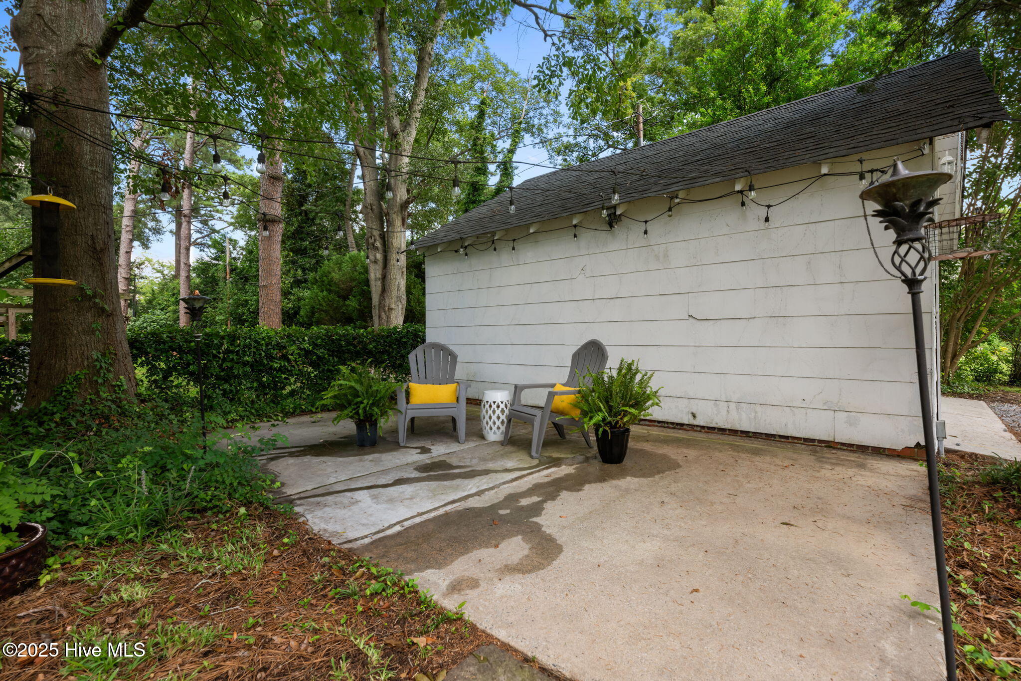 1609 Lucerne Way New Bern, NC 28560 - Photo 37 of 48 Firepit patio