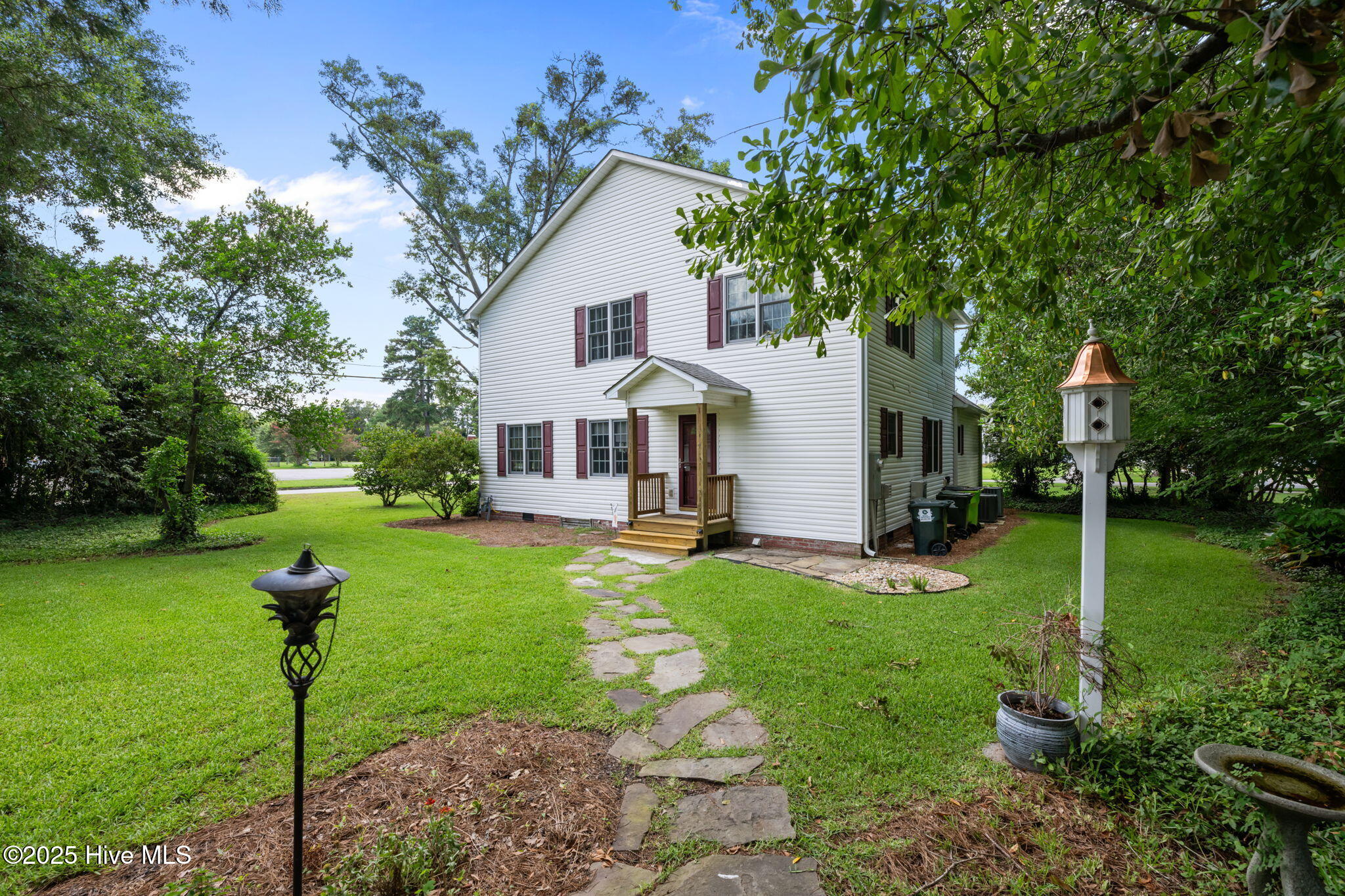 1609 Lucerne Way New Bern, NC 28560 - Photo 39 of 48 Backyard