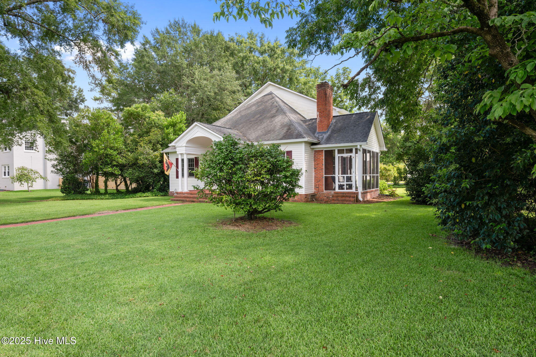 1609 Lucerne Way New Bern, NC 28560 - Photo 41 of 48 Front