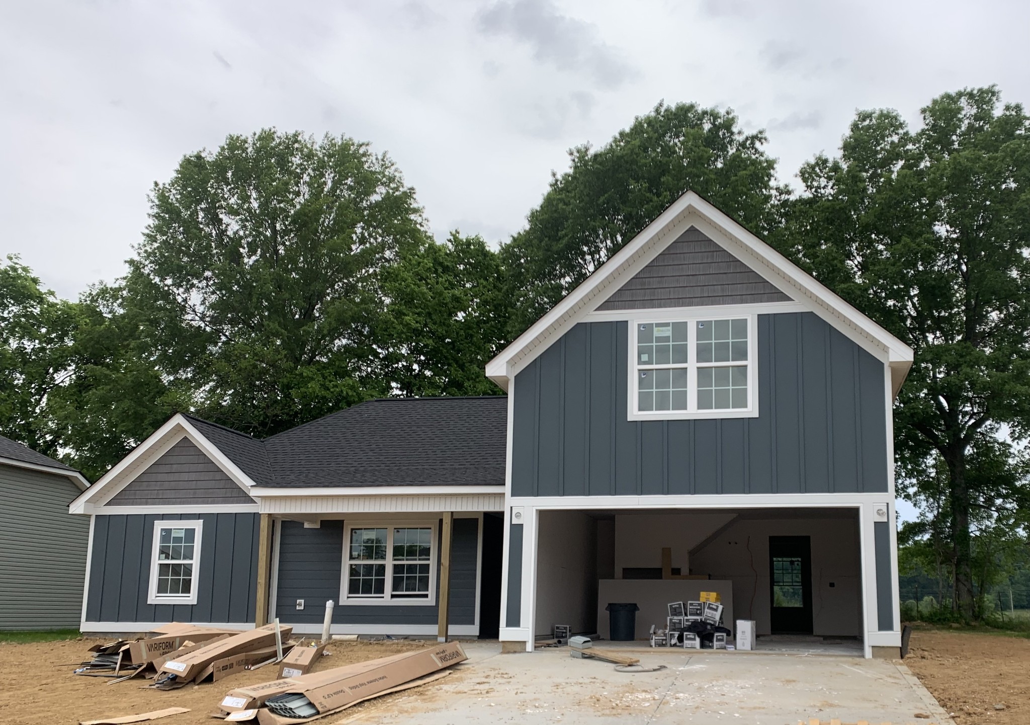 323 Fieldstone Lane Springfield, TN 37172 - Photo 1 of 17 Gallery Image 1