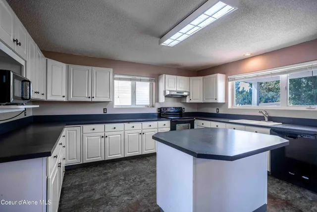 $900,000 | 18850 West Elder Road, Worley, ID 83876