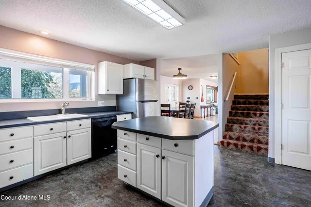 $900,000 | 18850 West Elder Road, Worley, ID 83876