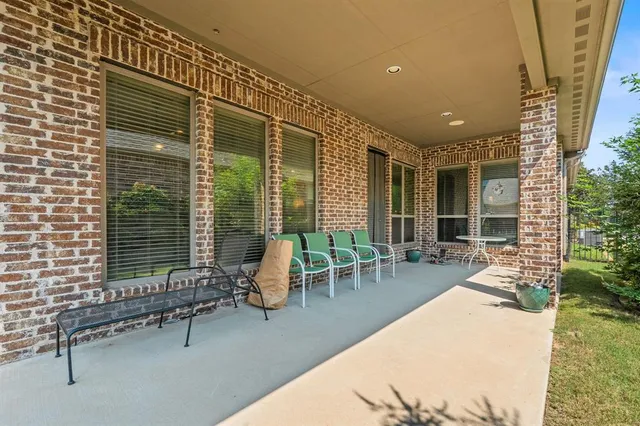 a living room filled with furniture