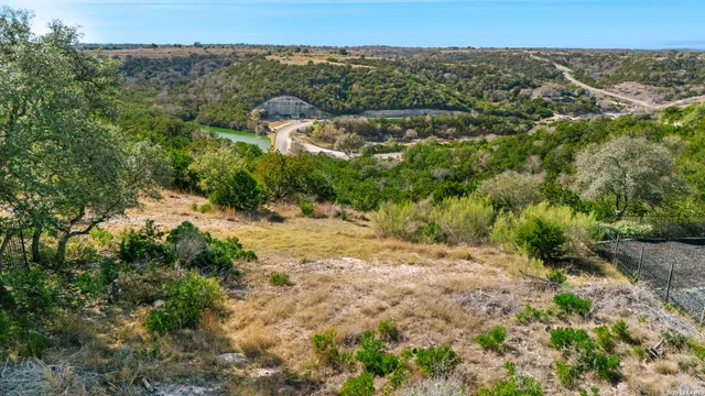 $250,000 | 206 Paradise Point Drive, Boerne, TX 78006
