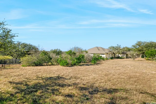 $250,000 | 206 Paradise Point Drive, Boerne, TX 78006