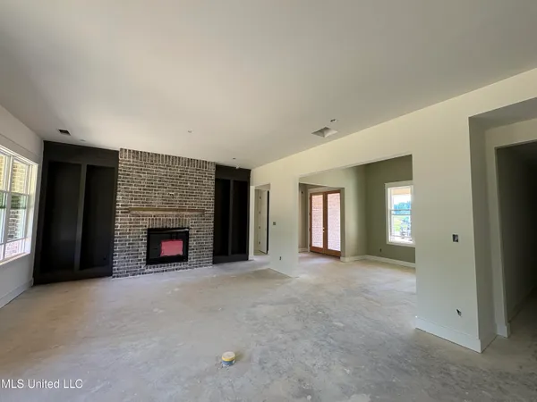 $639,900 | 1558 John Thomas Cove, Hernando, MS 38632