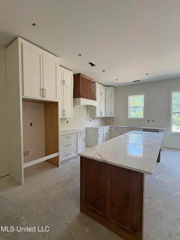 $643,900 | 1558 John Thomas Cove, Hernando, MS 38632