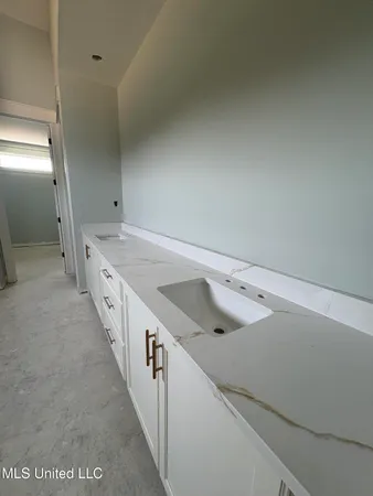 $639,900 | 1558 John Thomas Cove, Hernando, MS 38632