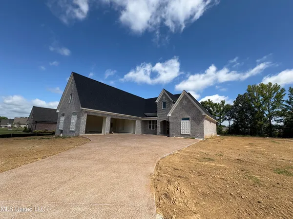 $639,900 | 1558 John Thomas Cove, Hernando, MS 38632