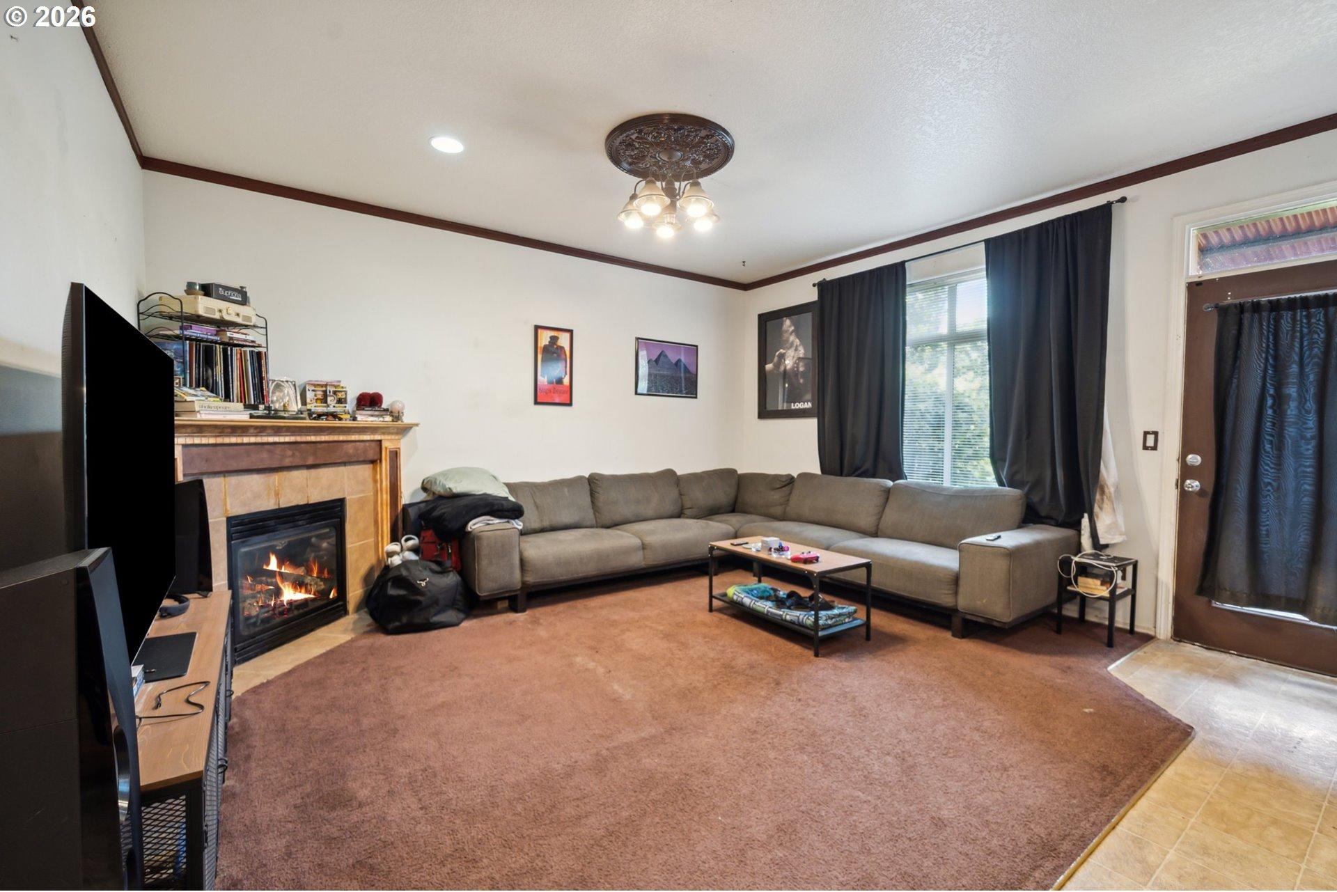 18557 Southwest Ping Court Beaverton, OR 97003 - Photo 8 of 29 Gallery Image 8