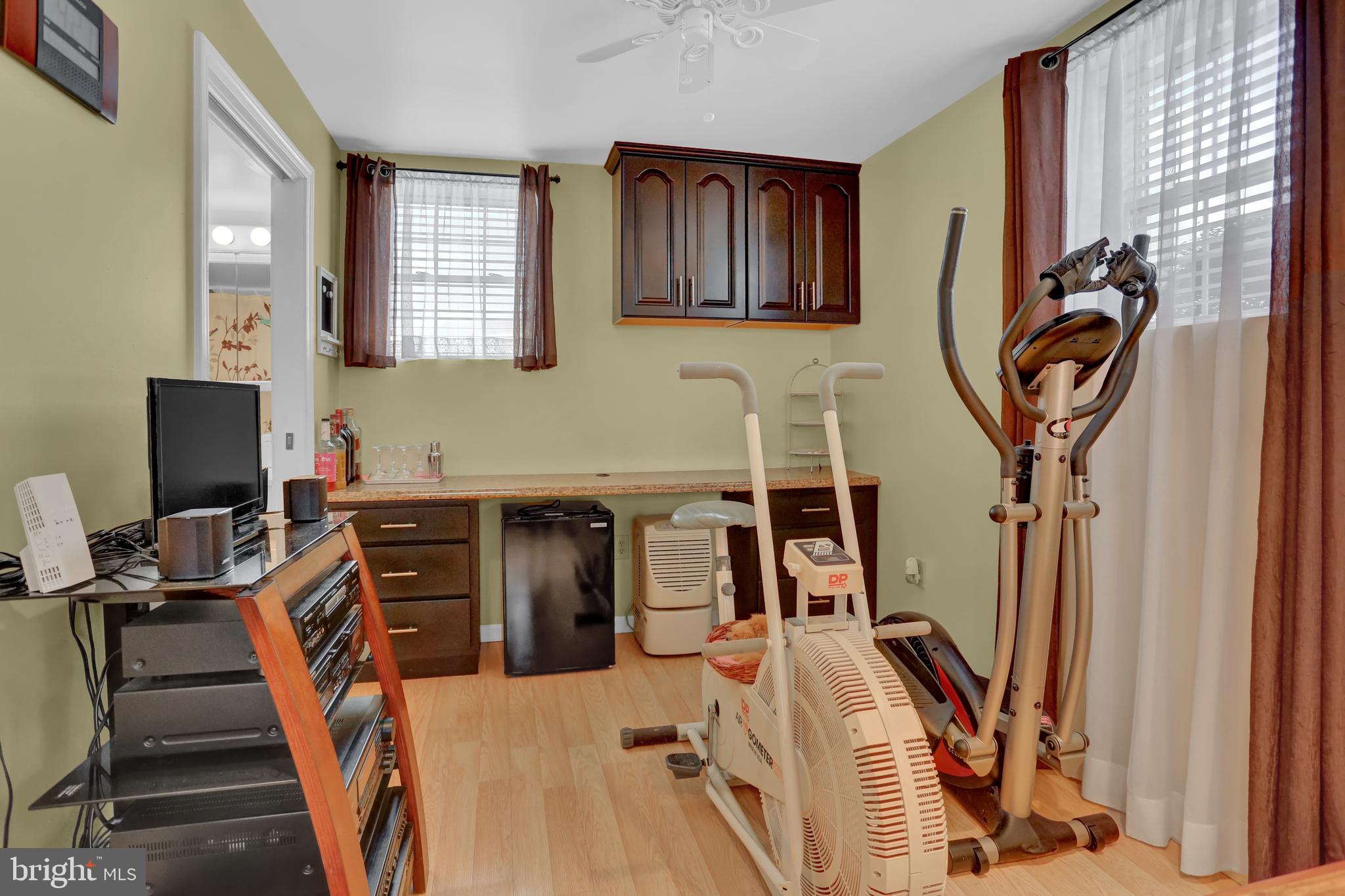 355 Chestnut Street Mount Wolf, PA 17347 - Photo 23 of 34 Gallery Image 23