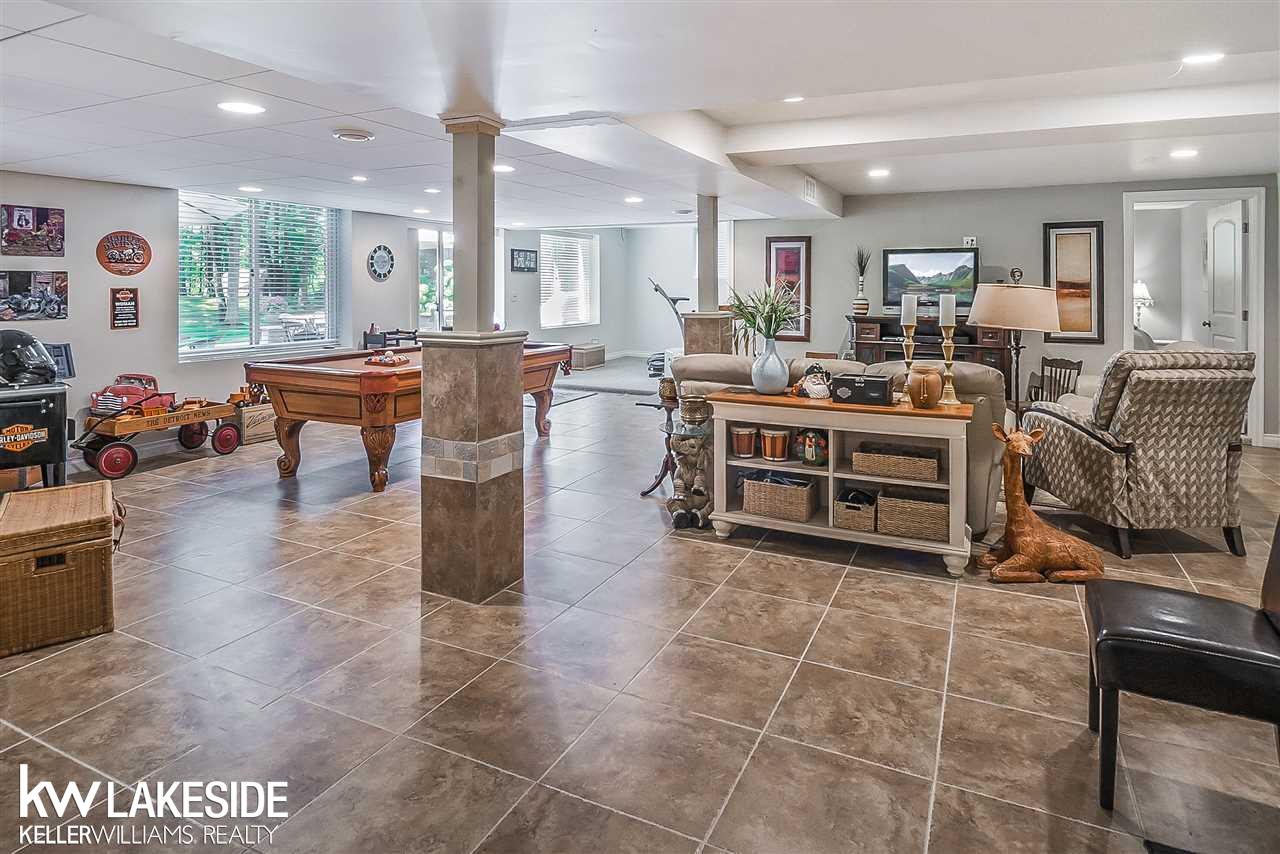 1294 Concord Road Rochester, MI 48309 - Photo 25 of 58 31390829-24.JPG