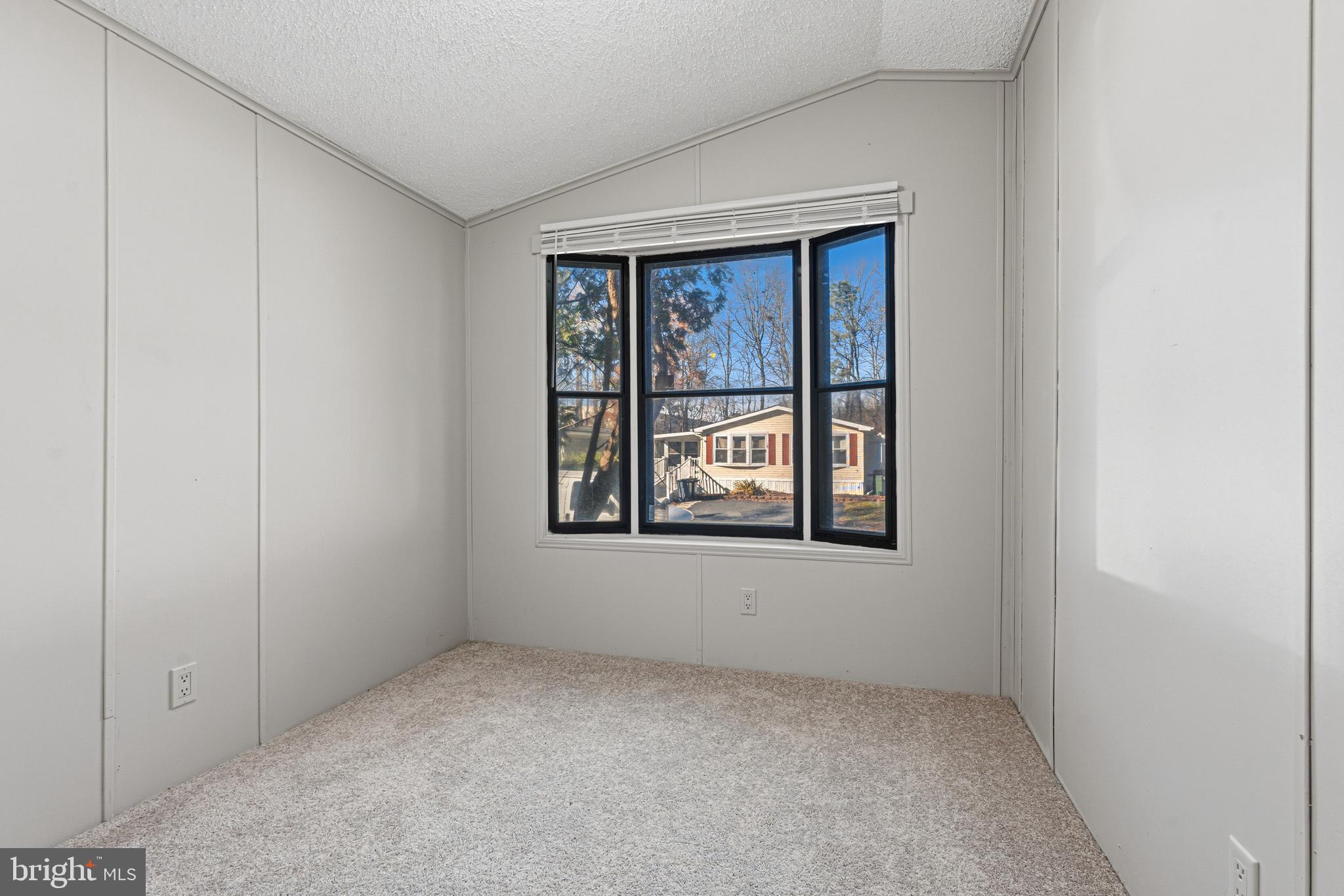 136 Rodeo Circle Baltimore, MD 21220 - Photo 17 of 32