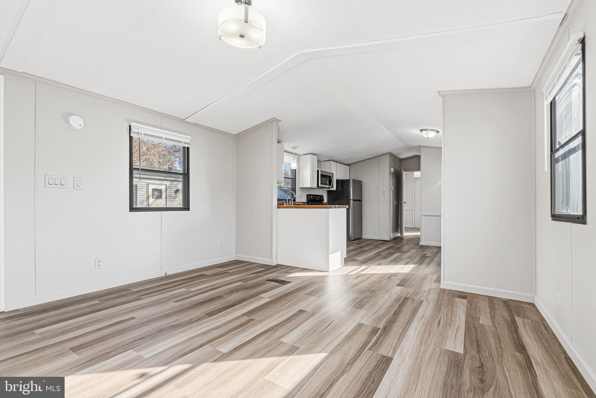 136 Rodeo Circle Baltimore, MD 21220 - Photo 8 of 32