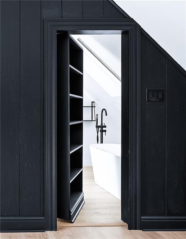 115 Elm Lane Coraopolis, PA 15108 - Photo 28 of 50 a view of walk in closet