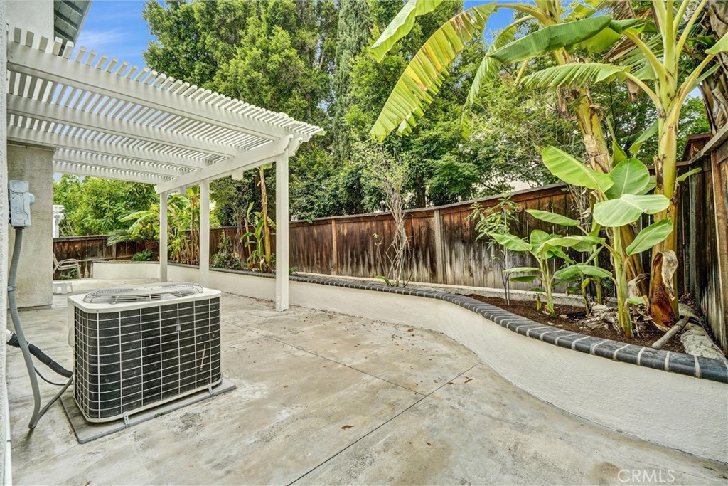 11 Brookhollow Irvine, CA 92602 - Photo 31 of 41 a view of outdoor space and yard