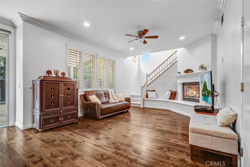 11 Brookhollow Irvine, CA 92602 - Photo 8 of 41 a living room with furniture
