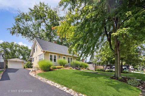 $599,000 | 4504 Saratoga Avenue, Downers Grove, IL 60515