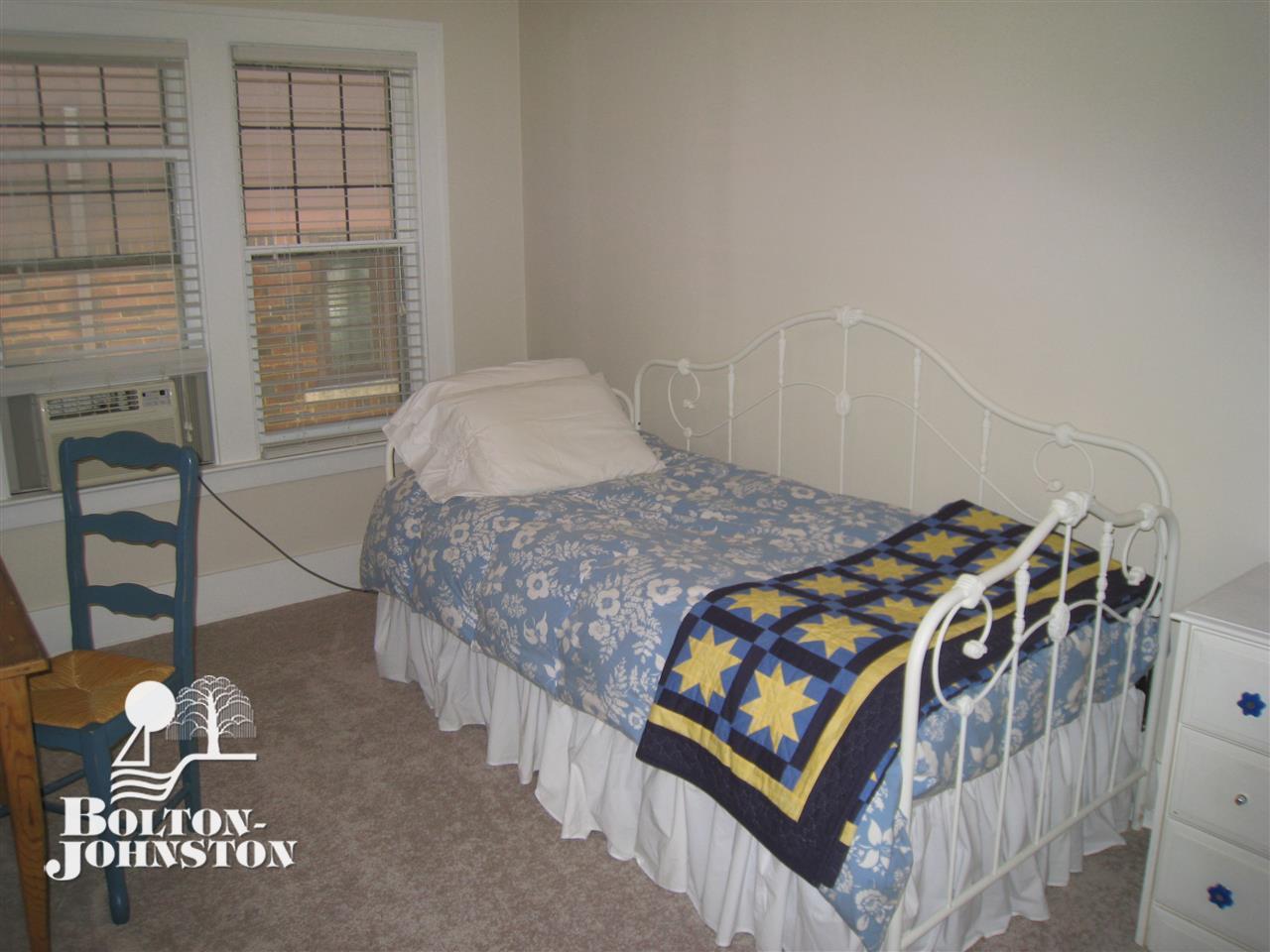 715 Washington Road Grosse Pointe, MI 48230 - Photo 18 of 27