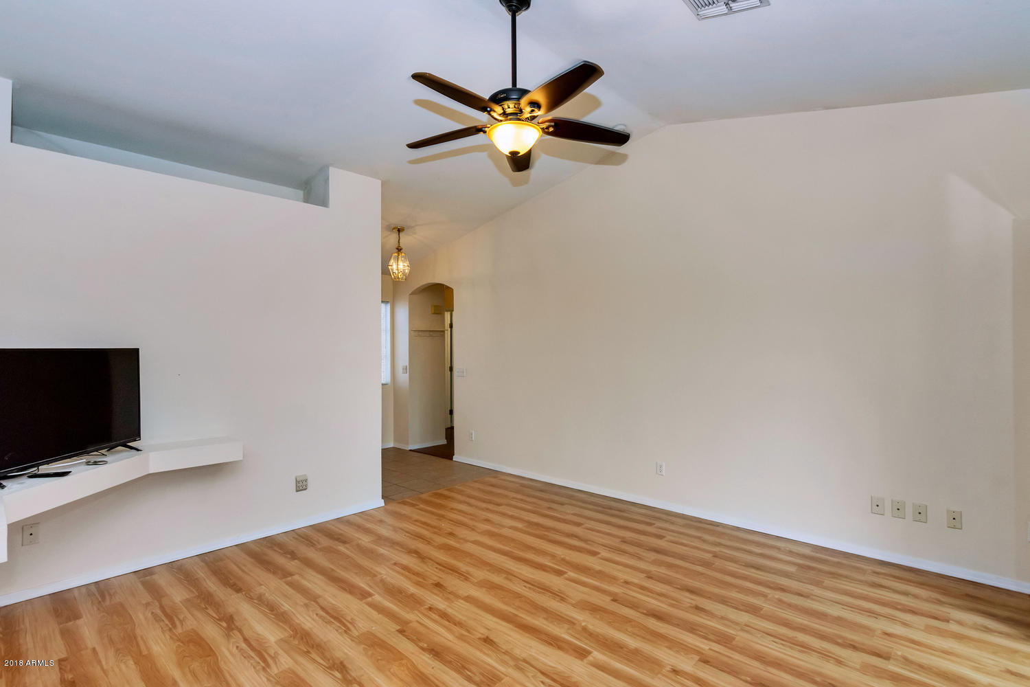 8423 West Berkeley Road Phoenix, AZ 85037 - Photo 5 of 22 8423 W Berkeley Rd-large-005-10-Main Liv