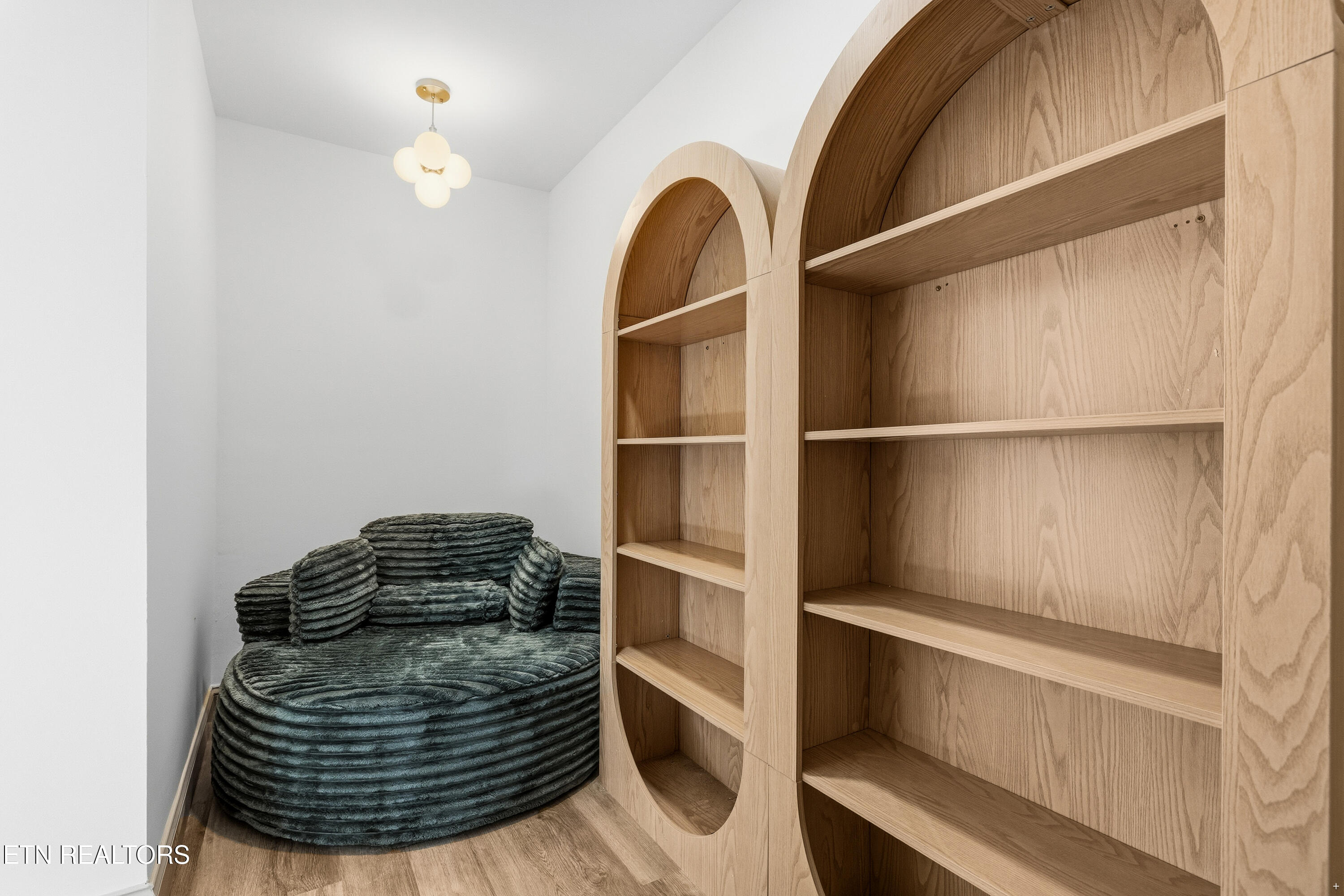 869 Cedar Street Alcoa, TN 37701 - Photo 16 of 21 Positive Perceptions-16