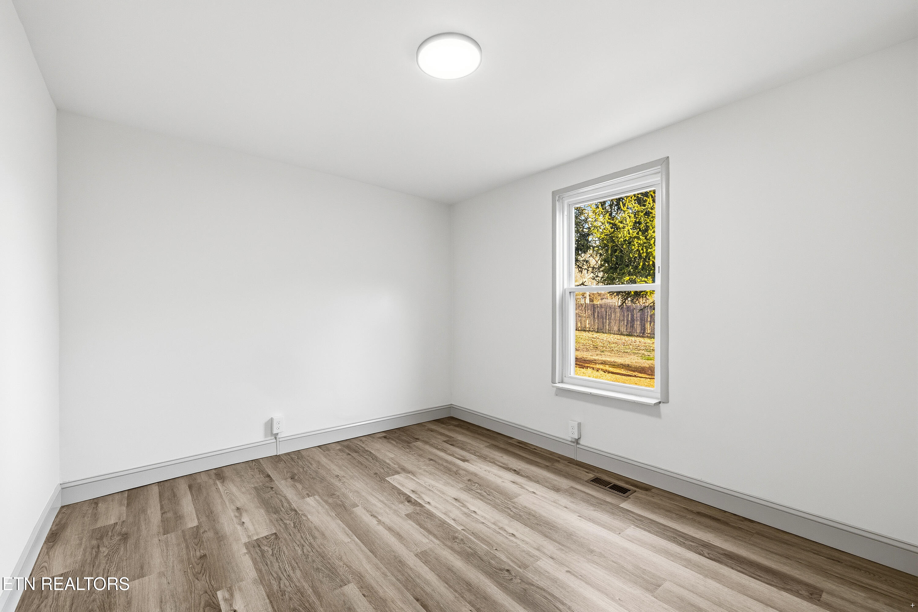 869 Cedar Street Alcoa, TN 37701 - Photo 18 of 21 Positive Perceptions-18