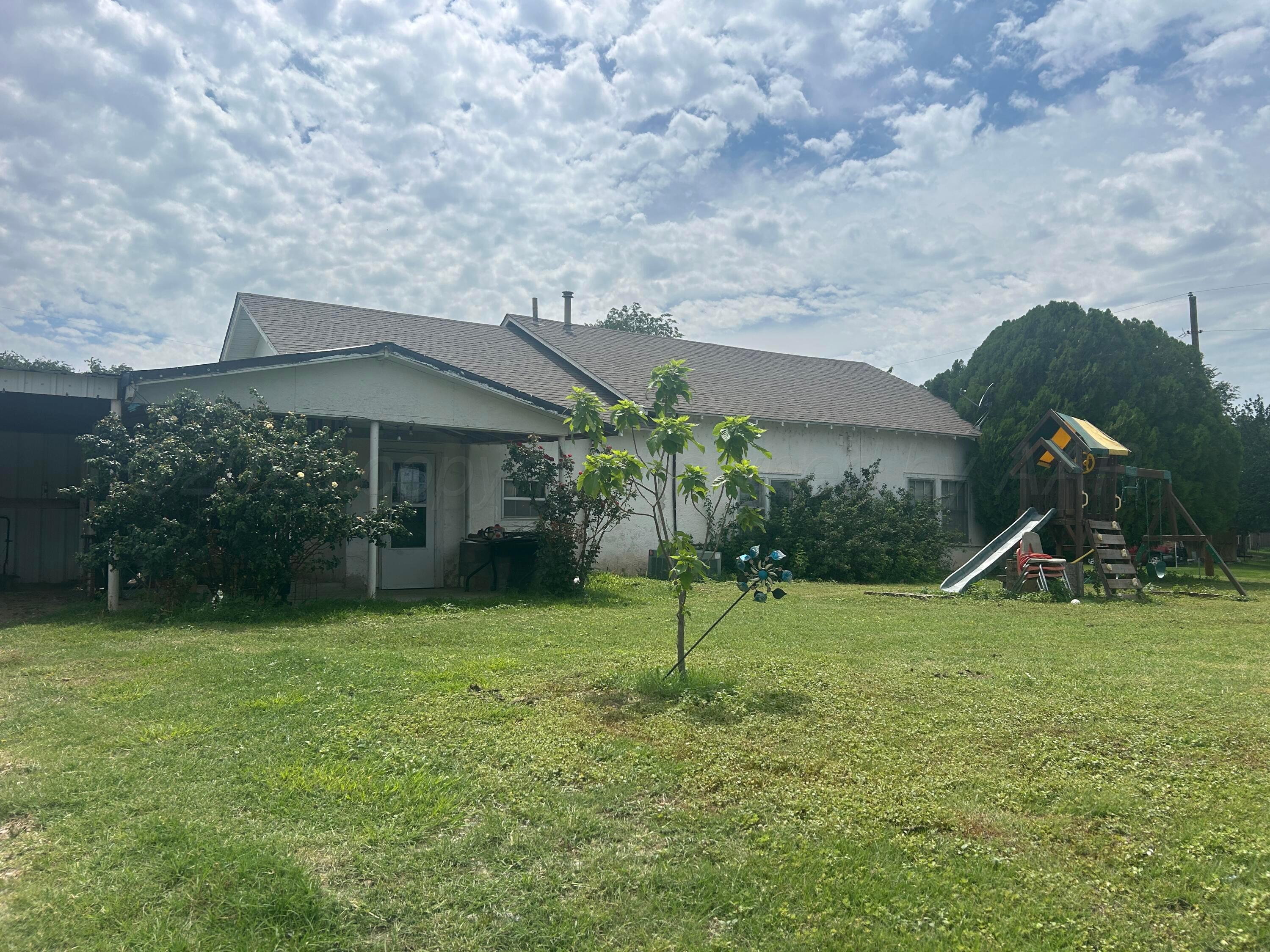 613 North 7th Street Canadian, TX 79014 - Photo 1 of 16 IMG_7516