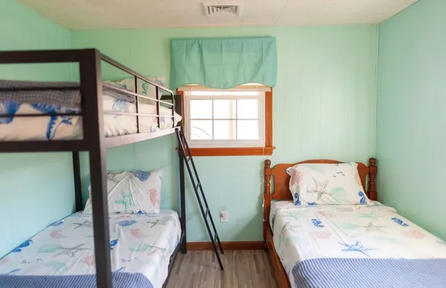 $2,500 | 226 Ocean Boulevard, Seabrook, NH 03874