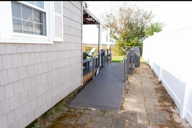 $2,500 | 226 Ocean Boulevard, Seabrook, NH 03874