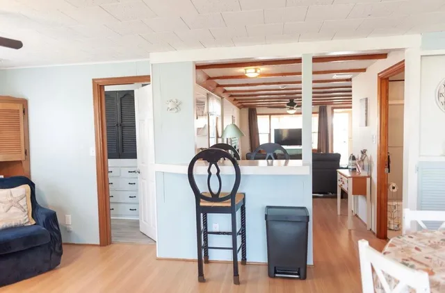 $2,500 | 226 Ocean Boulevard, Seabrook, NH 03874