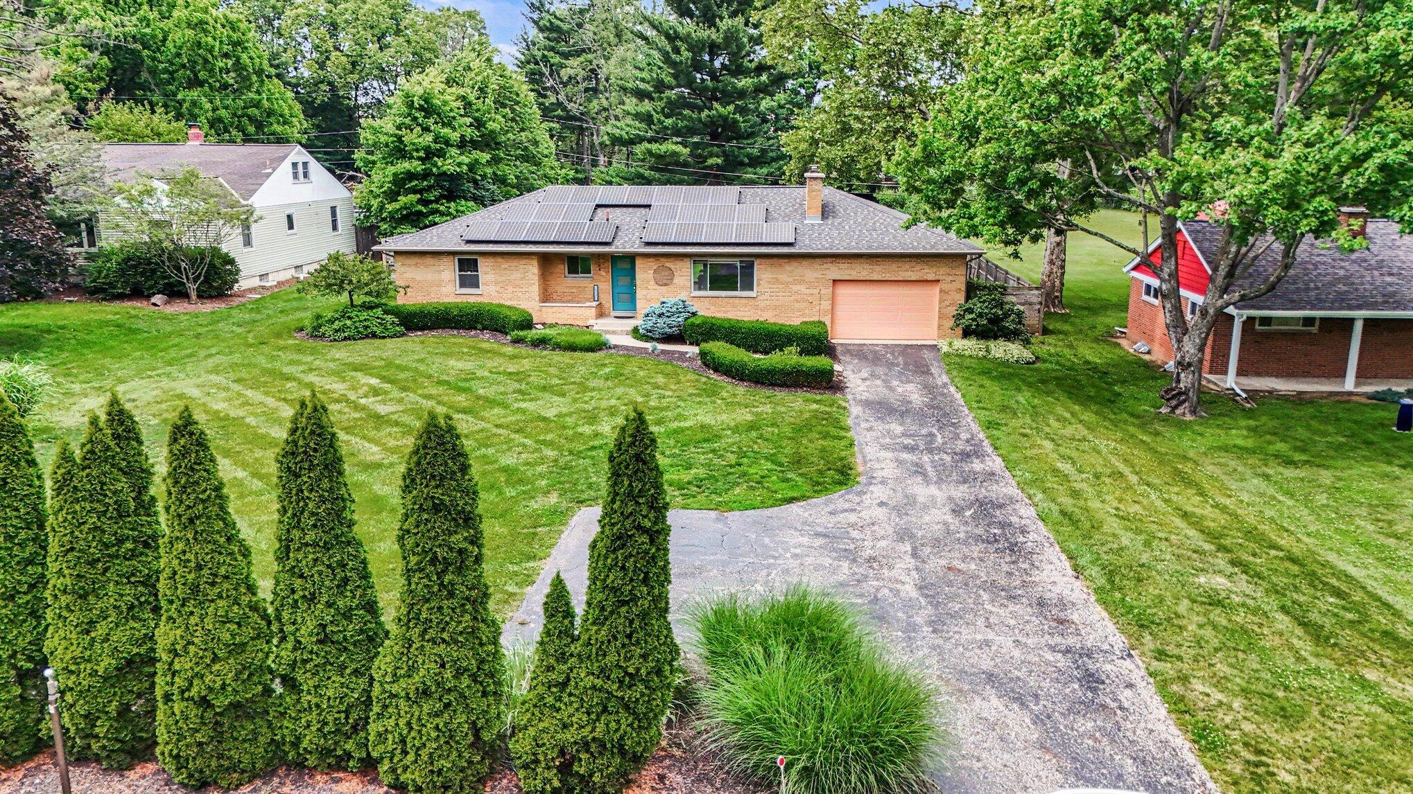 3140 Fishinger Road Columbus, OH 43221 - Photo 4 of 46