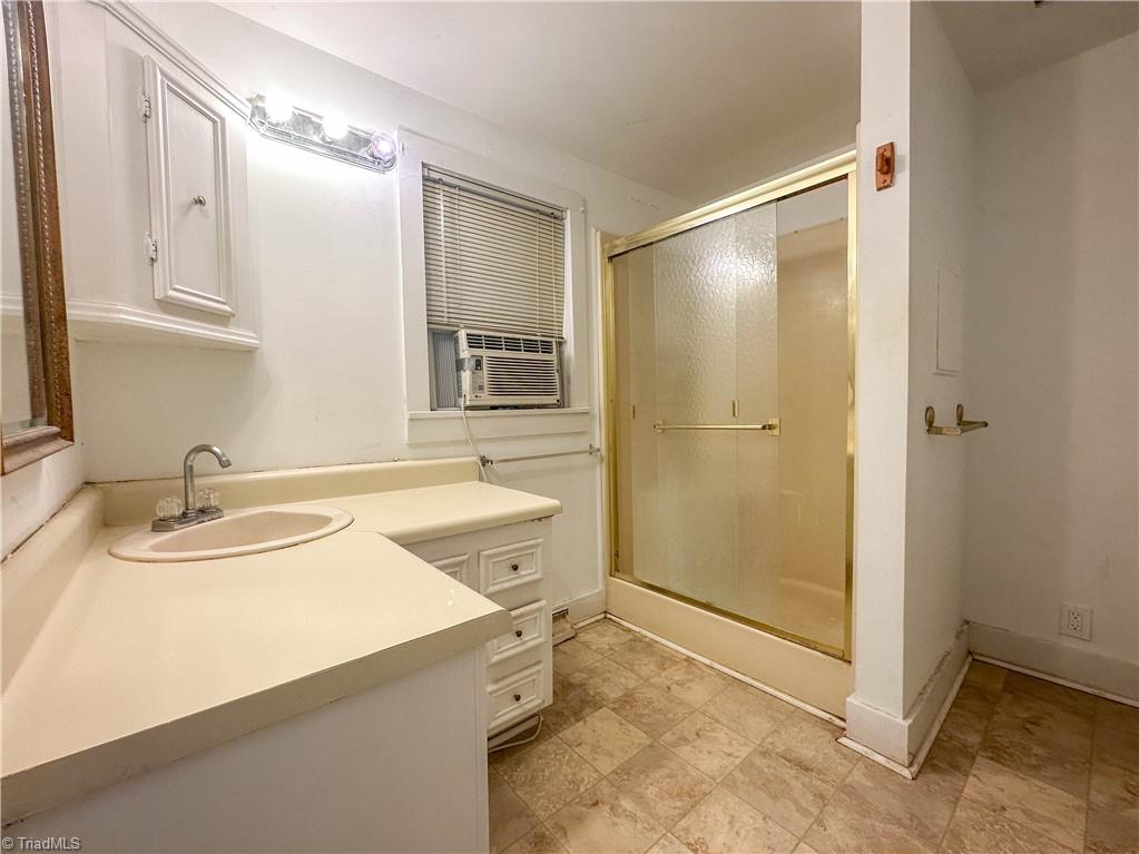 4805 Murray Road Winston-Salem, NC 27106 - Photo 8 of 9 Gallery Image 8