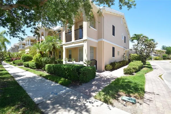 $2,000 | 5397 Davini Street, Sarasota, FL 34238