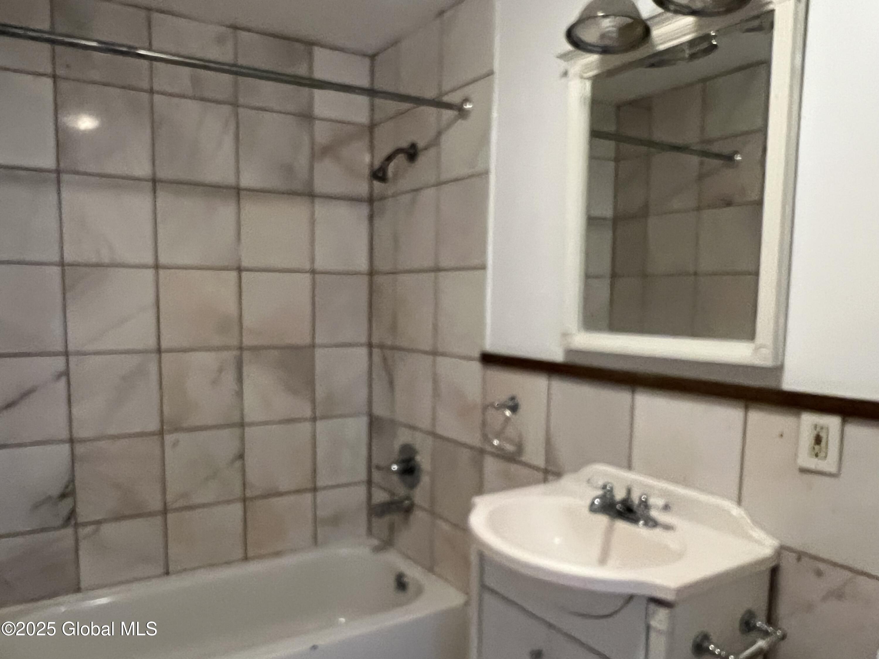 5 Broadway, Unit 503 Troy, NY 12180 - Photo 18 of 32 IMG_7020