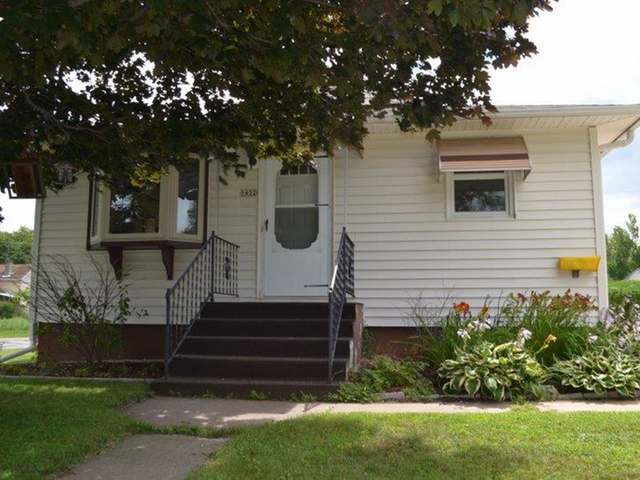 1452 Upland Avenue Rhinelander, WI 54501 - Photo 2 of 20 Gallery Image 2
