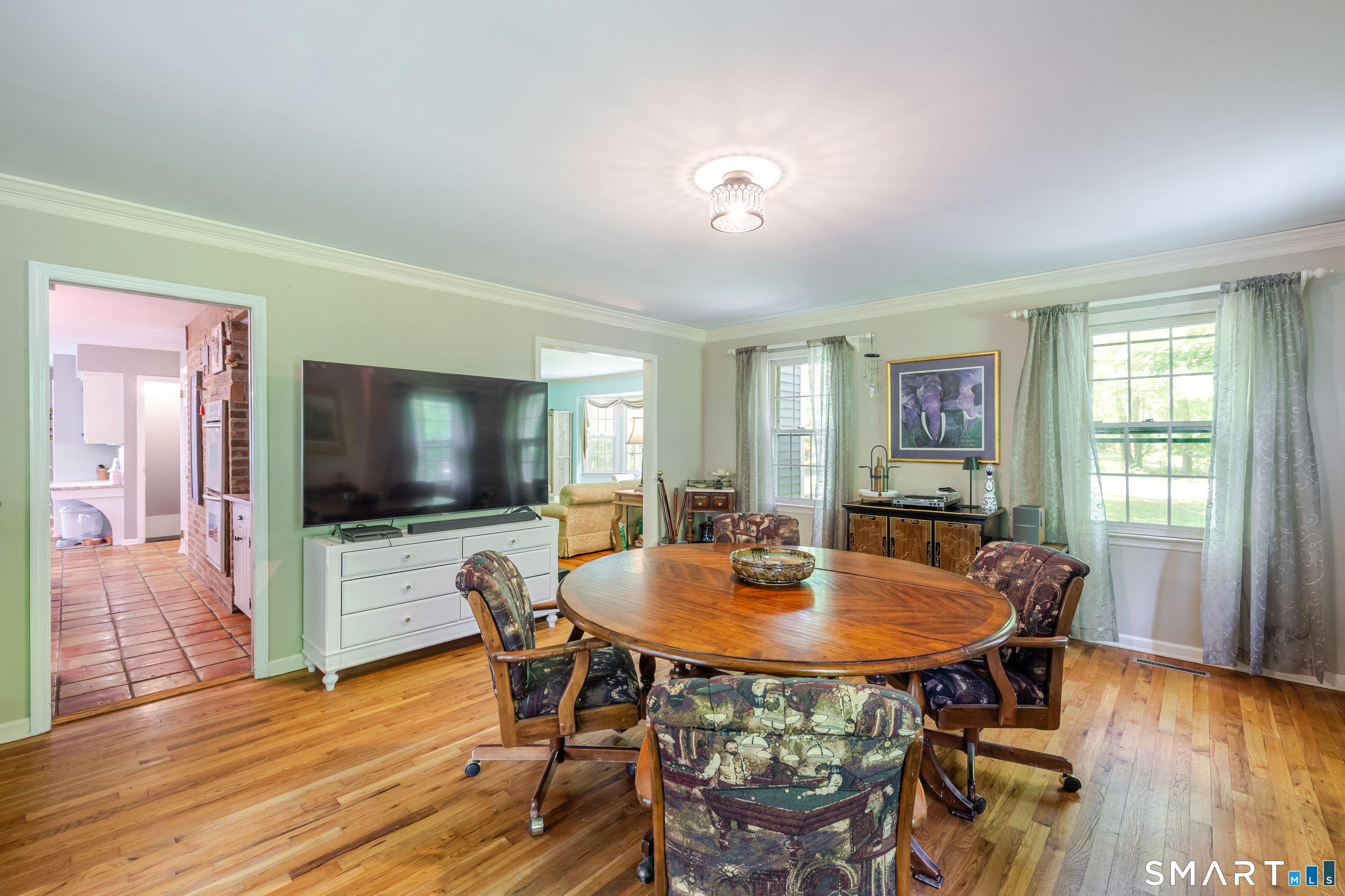 40 Echo Valley Road Newtown, CT 06470 - Photo 10 of 39