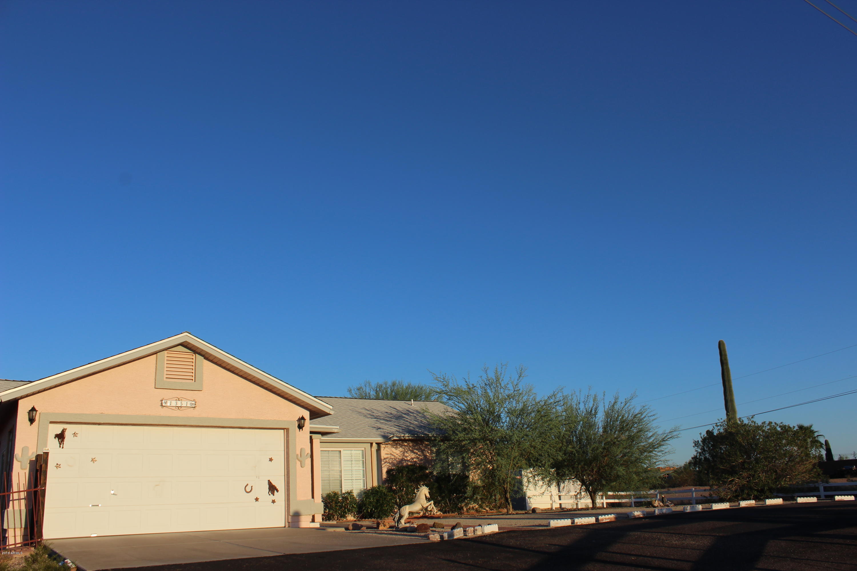 1351 North Tomahawk Road Apache Junction, AZ 85119 - Photo 3 of 43 Front