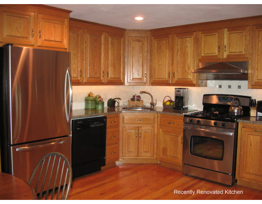 20 Carl Road Walpole, MA 02081 - Photo 10 of 29 Gallery Image 10