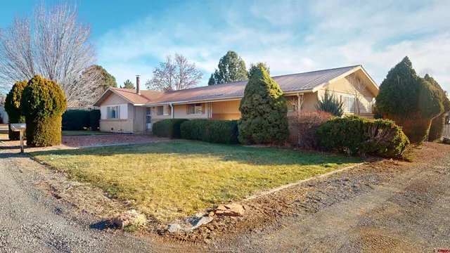 $325,000 | 205 Southeast Frontier Avenue, Cedaredge, CO 81413