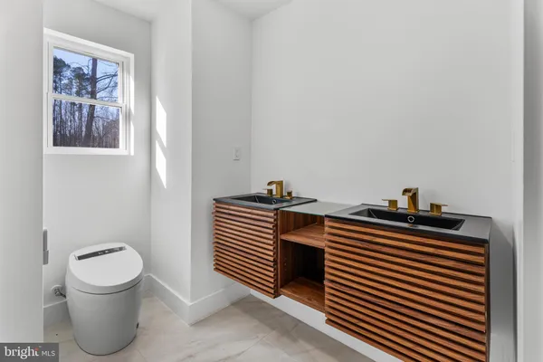 $524,000 | 10231 Henry Road, Berlin, MD 21811