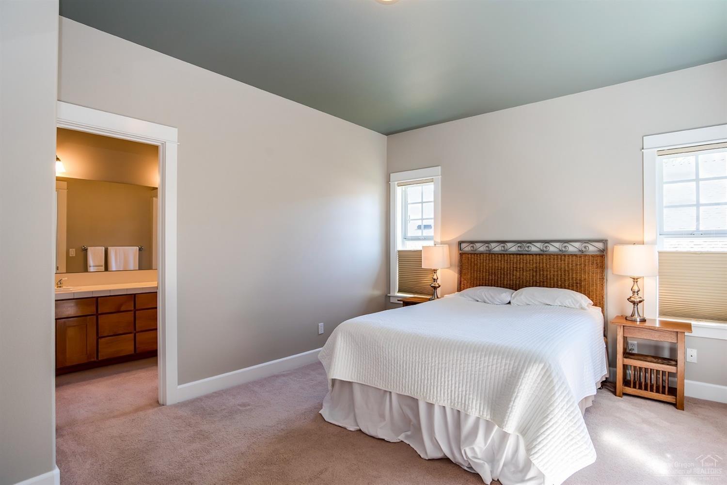 2437 Northwest Awbrey Road Bend, OR 97703 - Photo 11 of 20 Additional Photo