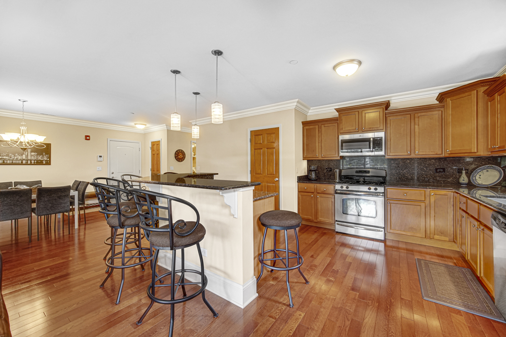 405 West Pierce Road, Unit 201 Itasca, IL 60143 - Photo 5 of 26