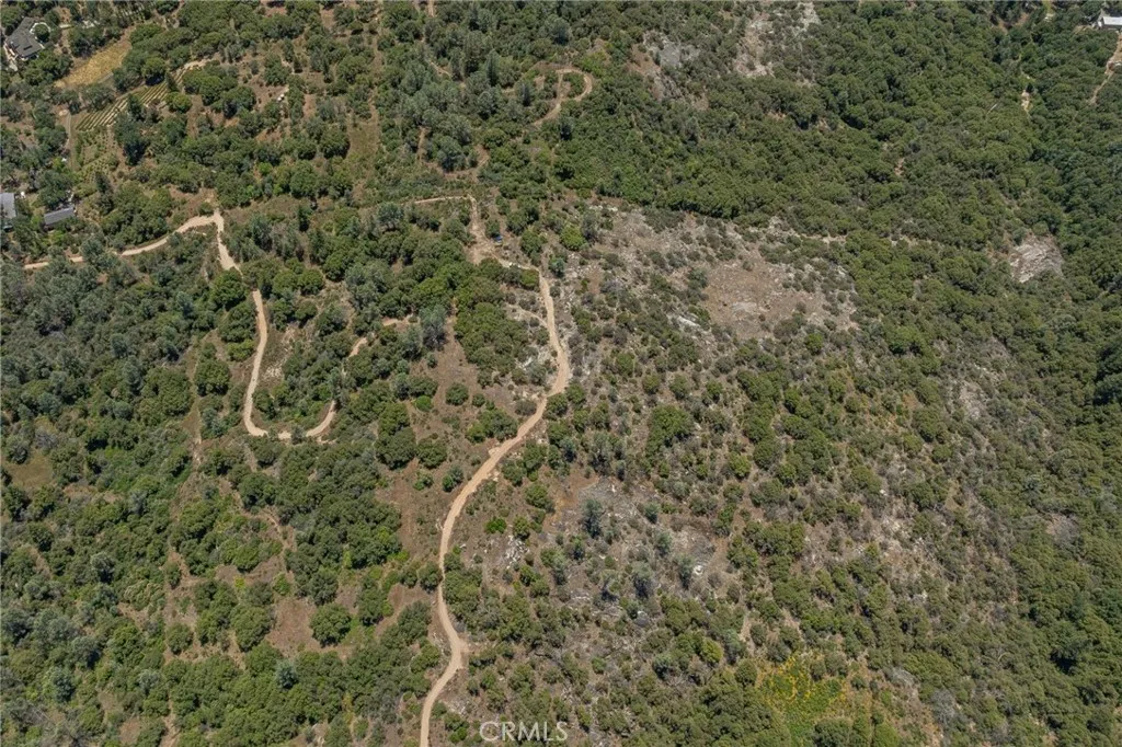 49 Old Yosemite Road Oakhurst, CA 93644 - Photo 35 of 41